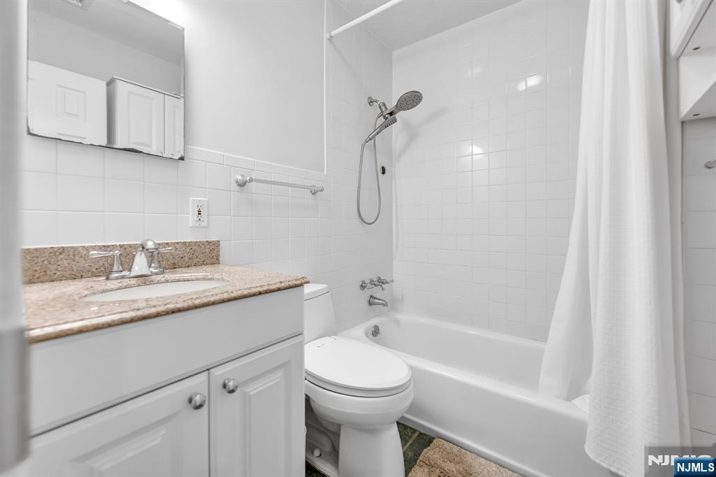 364 Knickerbocker Road Cresskill, NJ 07626 - Photo 30 of 45