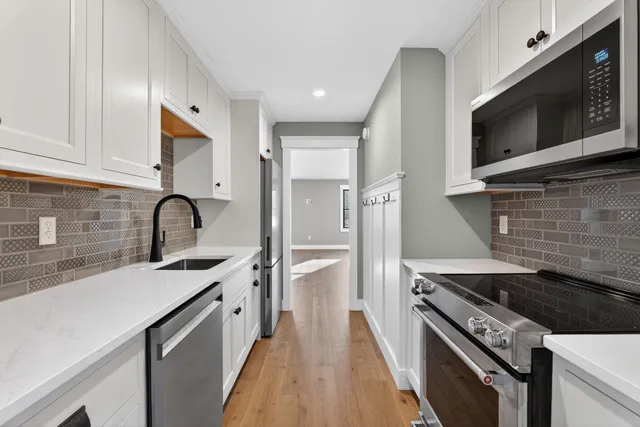 $2,495,000 | 142 Main Street, Kennebunkport, ME 04046