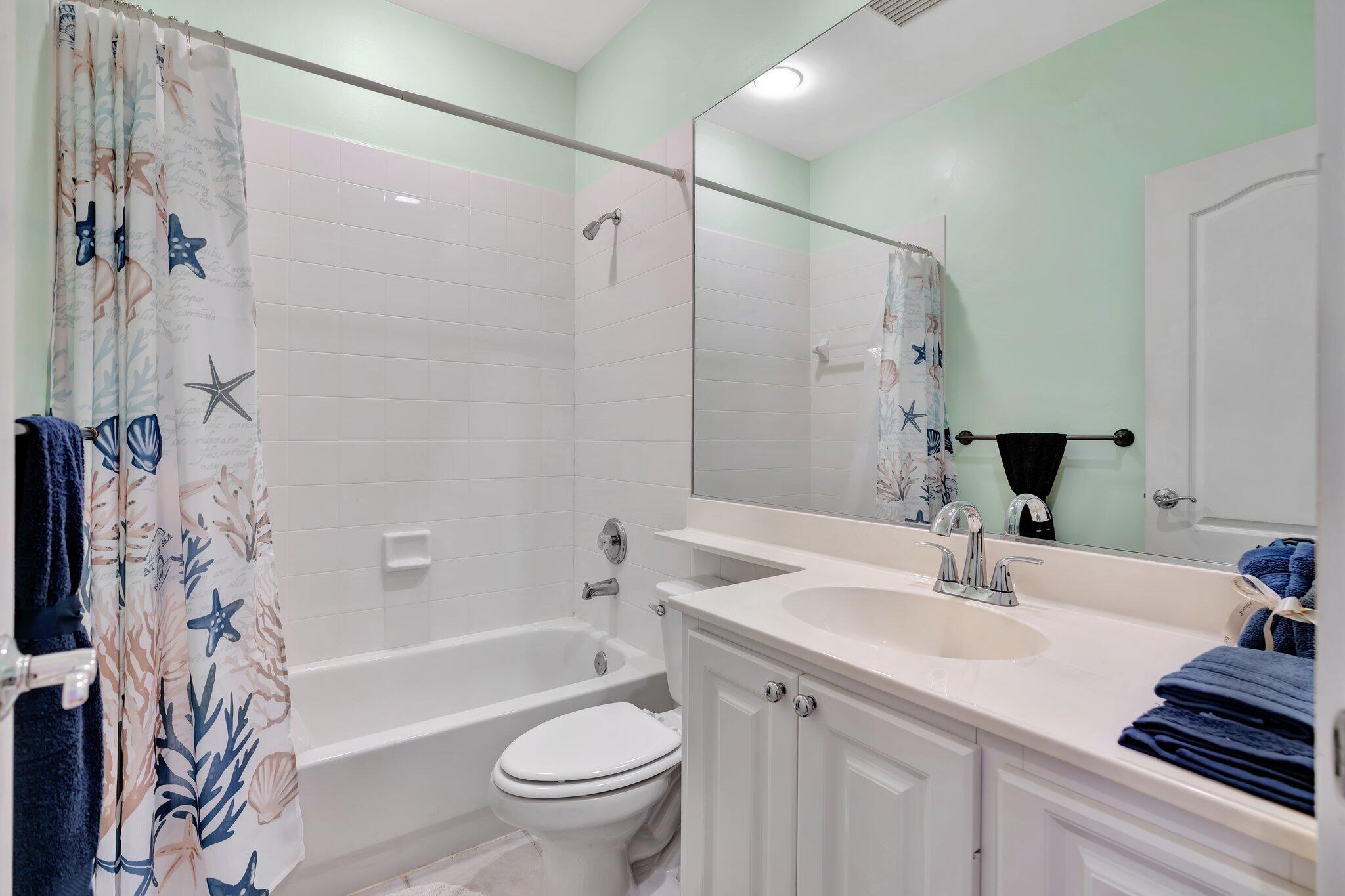 15 Laurel Oaks Circle Tequesta, FL 33469 - Photo 28 of 44 32-web-or-mls-_MLP9319