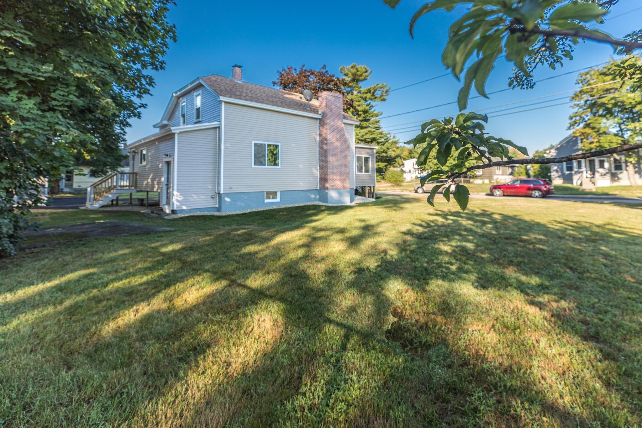 90 Maple Street Rochester, NH 03867 - Photo 36 of 40