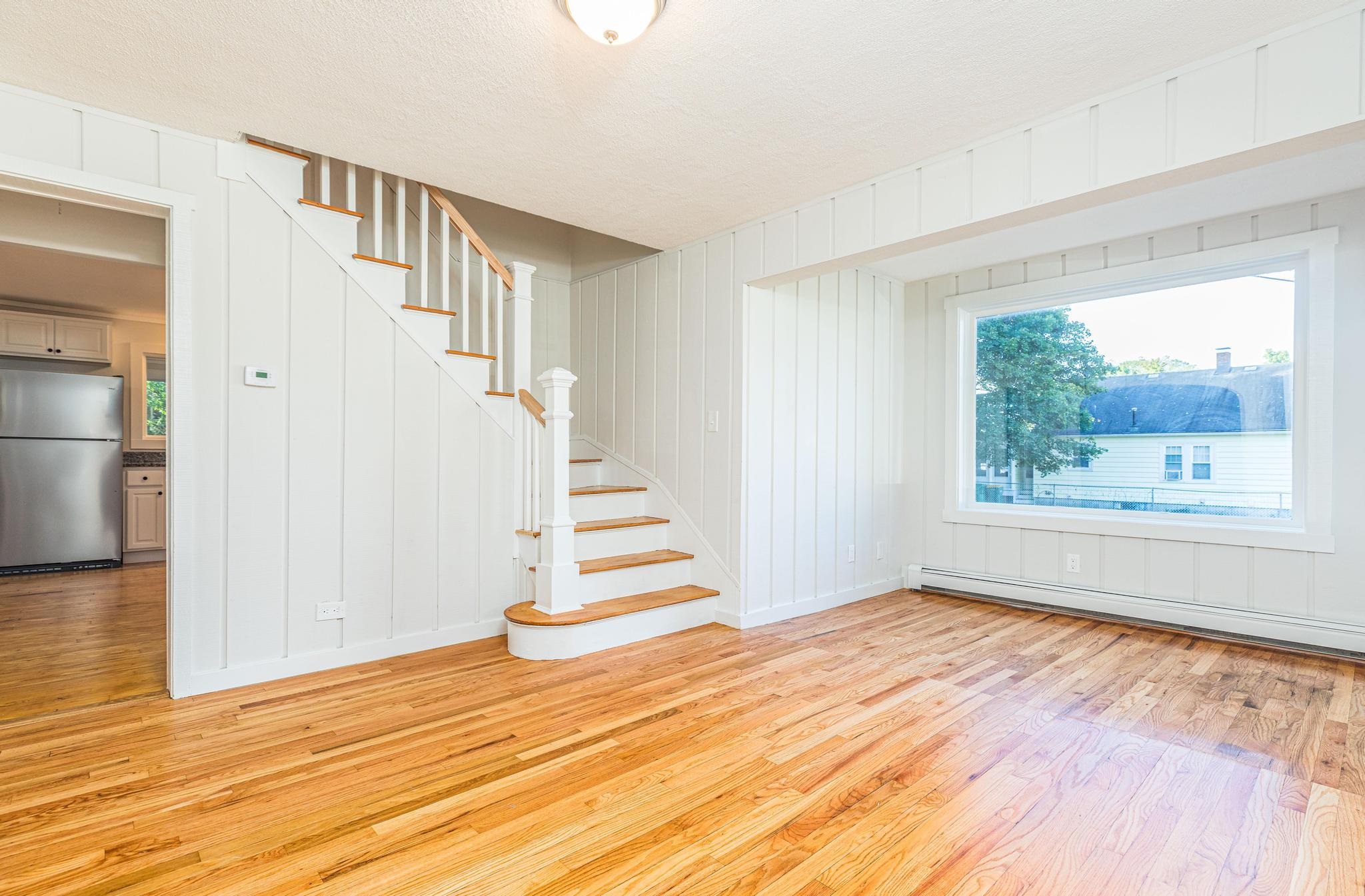 90 Maple Street Rochester, NH 03867 - Photo 4 of 40