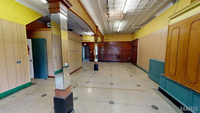 $210,000 | 6829 Gravois Avenue, St. Louis, MO 63109