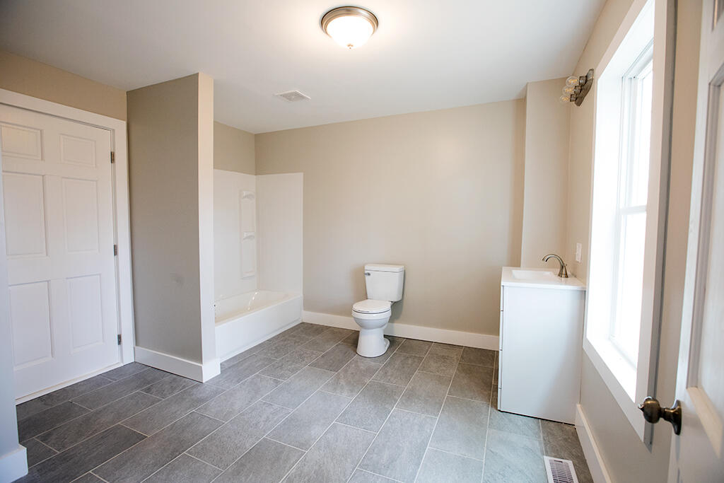 179 Main Street Corinth, ME 04427 - Photo 13 of 26 DJ2A9735