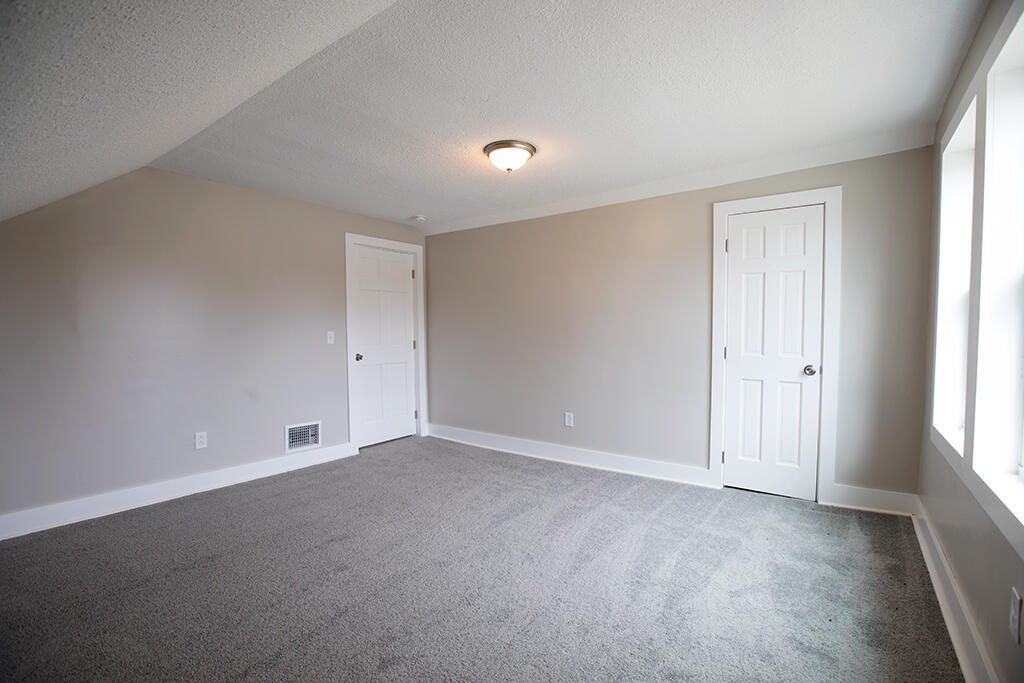 179 Main Street Corinth, ME 04427 - Photo 15 of 26 DJ2A9750