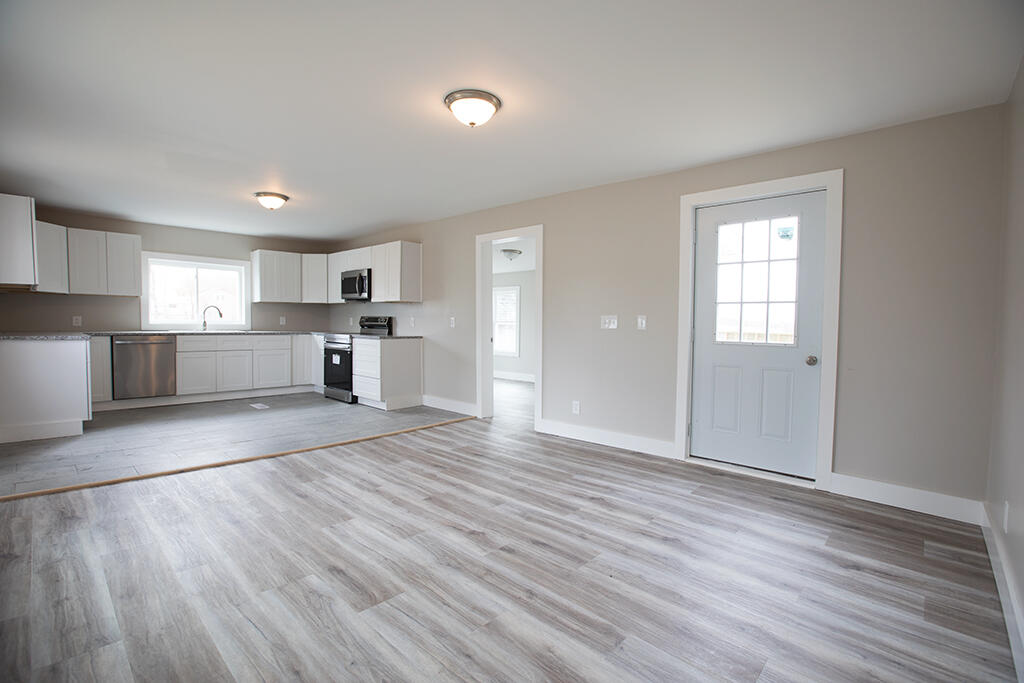 179 Main Street Corinth, ME 04427 - Photo 8 of 26 DJ2A9727