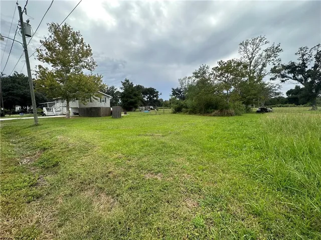 $39,900 | 1608 Linda Lou Drive, St. Bernard, LA 70085