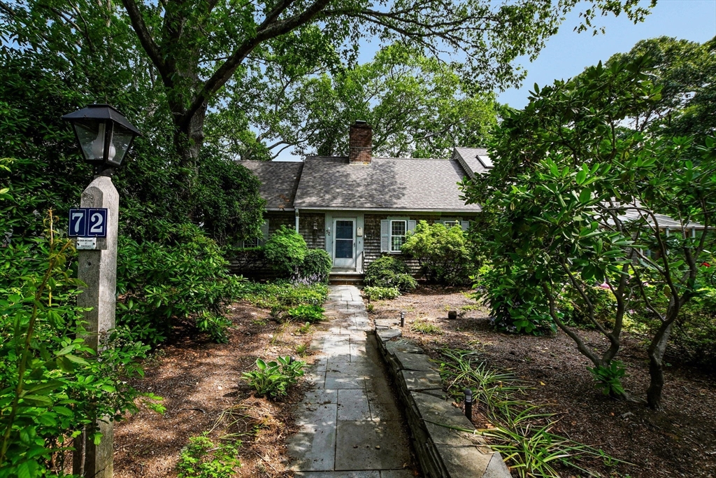 72 Loop Road Falmouth, MA 02540 - Photo 5 of 40 Gallery Image 5
