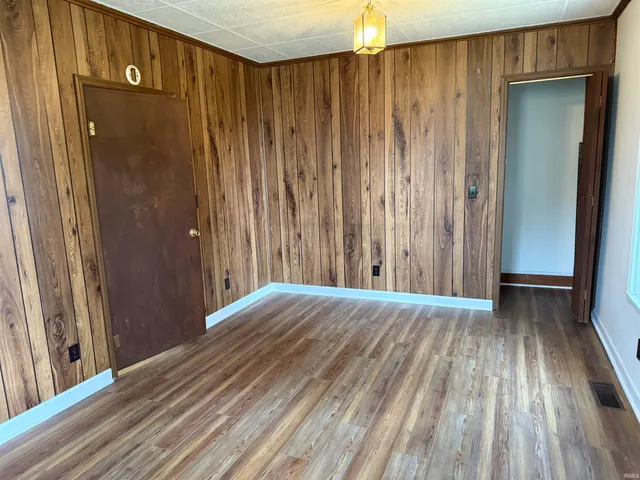 $195,000 | 7077 West 450 South, Williamsport, IN 47993