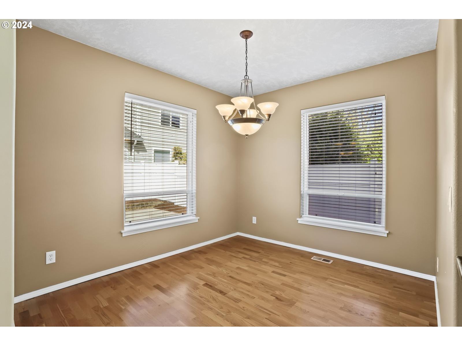 18283 Davis Street Sandy, OR 97055 - Photo 14 of 42 a view of an empty room with a window