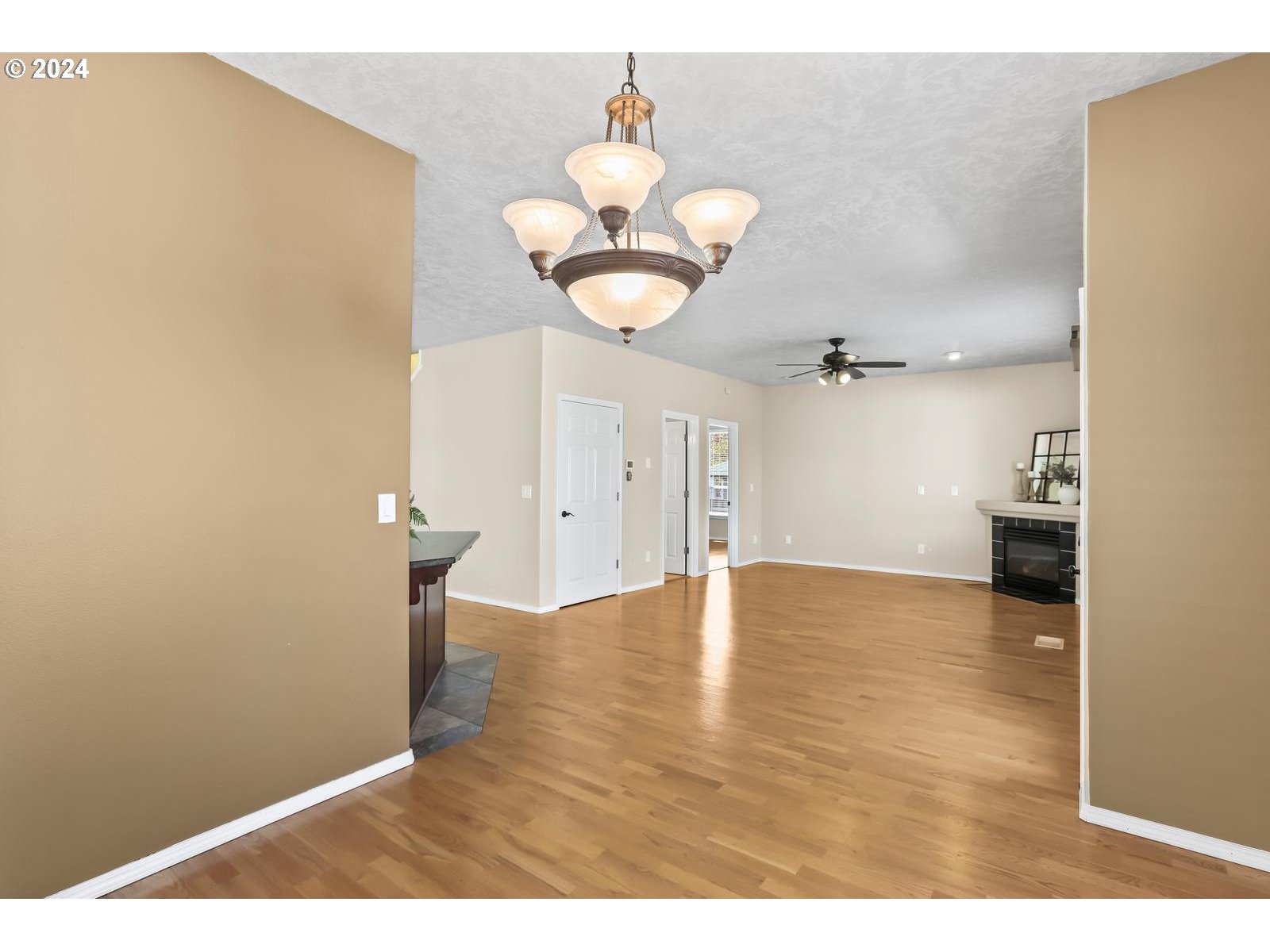 18283 Davis Street Sandy, OR 97055 - Photo 15 of 42 a view of a livingroom with wooden floor