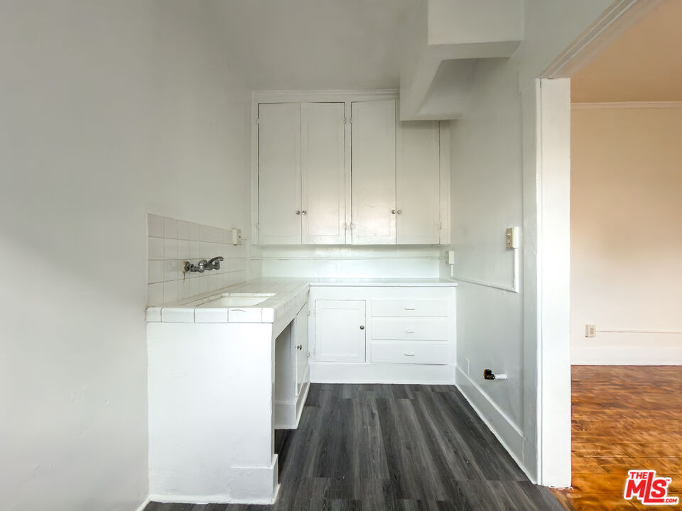 434 South Rampart Boulevard, Unit 108 Los Angeles, CA 90057 - Photo 12 of 18 a view of a storage and utility room in a house