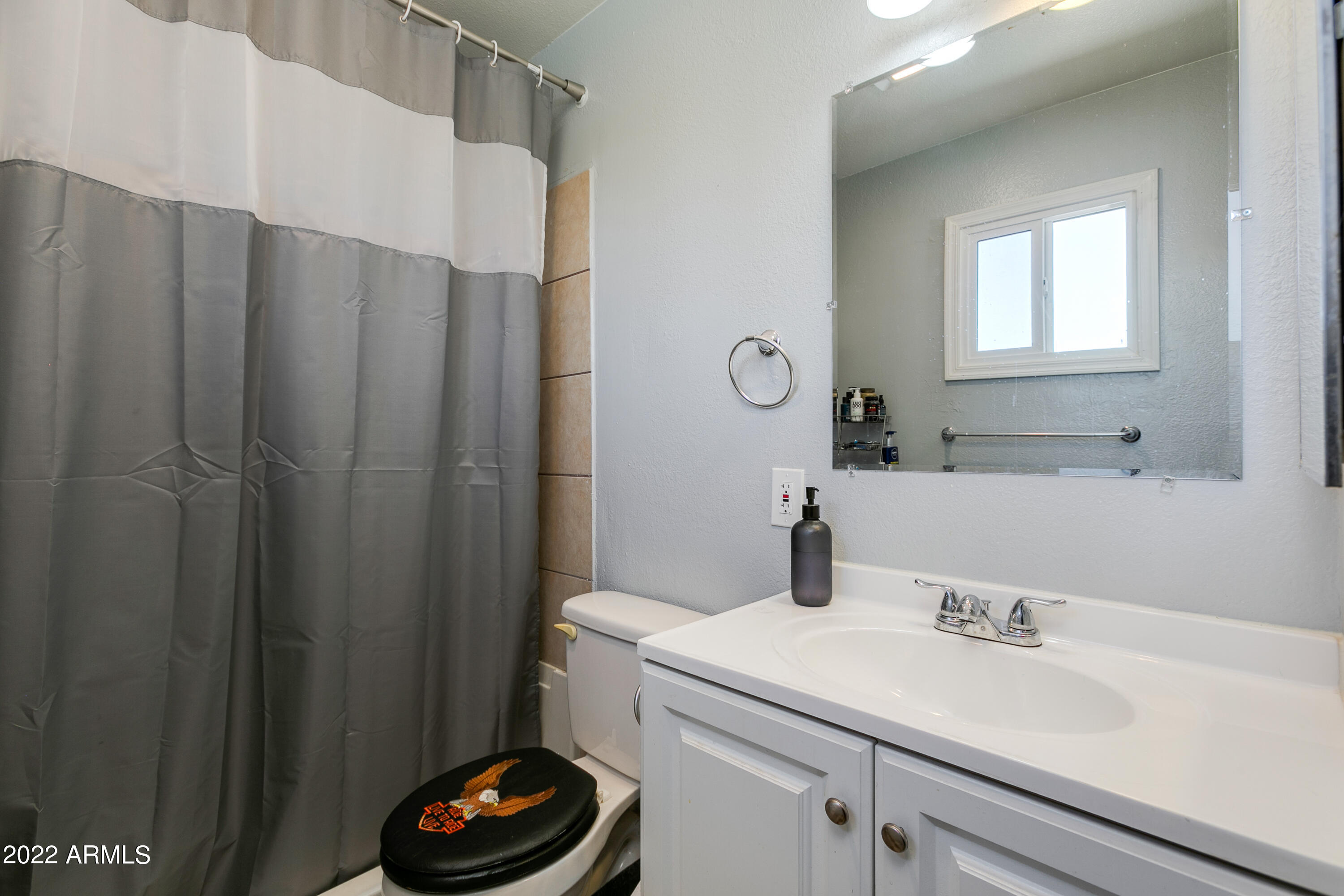 4728 East Pecan Road Phoenix, AZ 85040 - Photo 16 of 29 18-Pecan