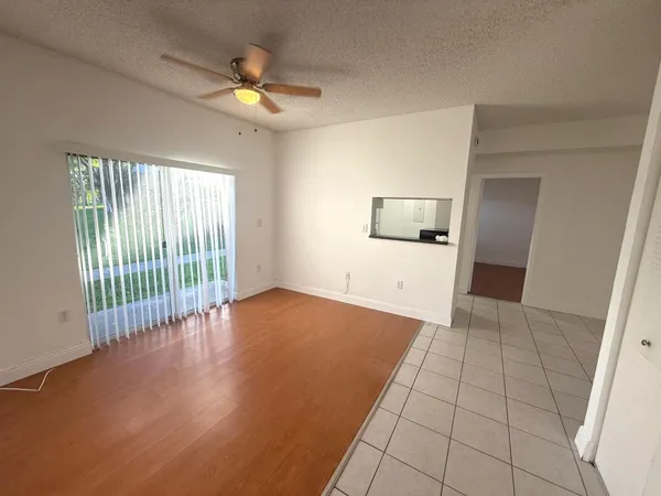 $2,300 | 2331 Northwest 96th Terrace, Unit 17M, Pembroke Pines, FL 33024