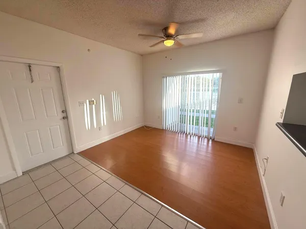 $2,300 | 2331 Northwest 96th Terrace, Unit 17M, Pembroke Pines, FL 33024