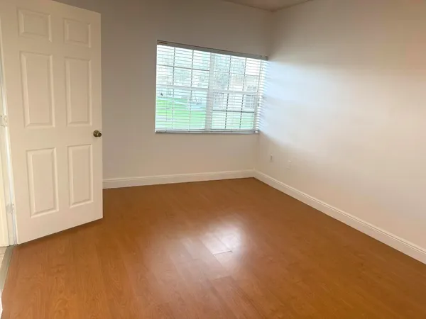 $2,300 | 2331 Northwest 96th Terrace, Unit 17M, Pembroke Pines, FL 33024