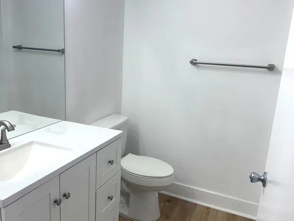 $2,300 | 2331 Northwest 96th Terrace, Unit 17M, Pembroke Pines, FL 33024