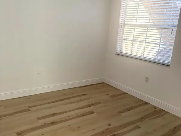 $2,300 | 2331 Northwest 96th Terrace, Unit 17M, Pembroke Pines, FL 33024