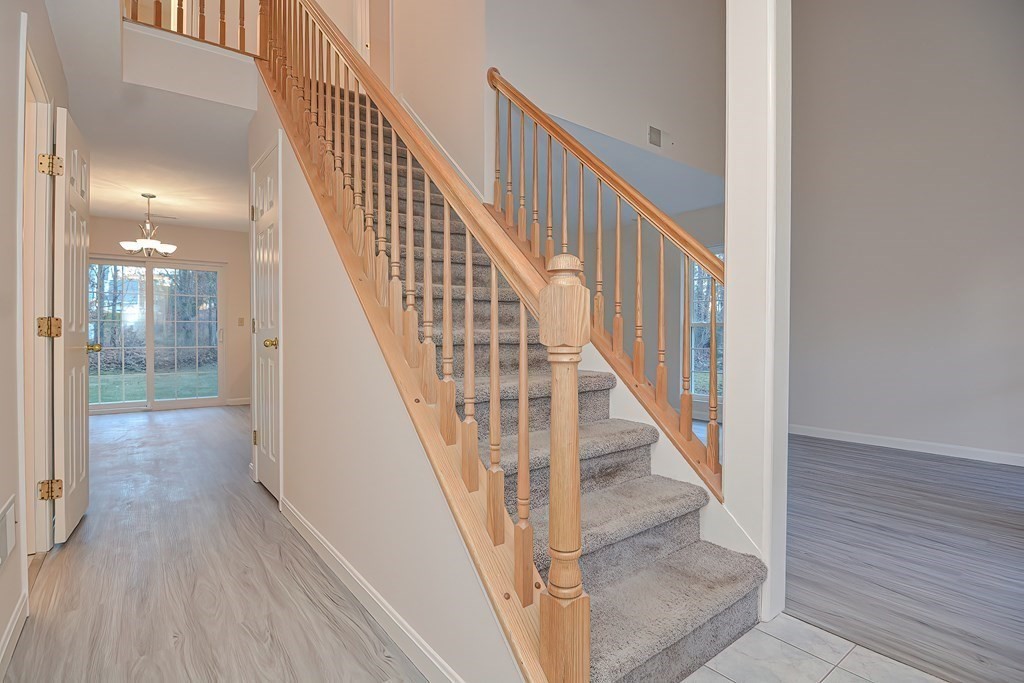 7 Tiffney Road Foxboro, MA 02035 - Photo 7 of 38 Gallery Image 7