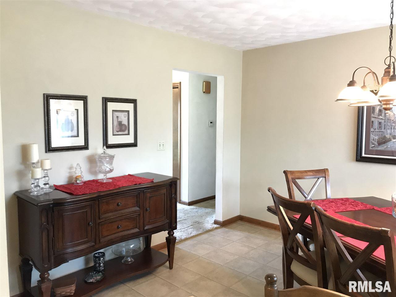 303 Coeburg Street Rio, IL 61472 - Photo 10 of 30 Gallery Image 10