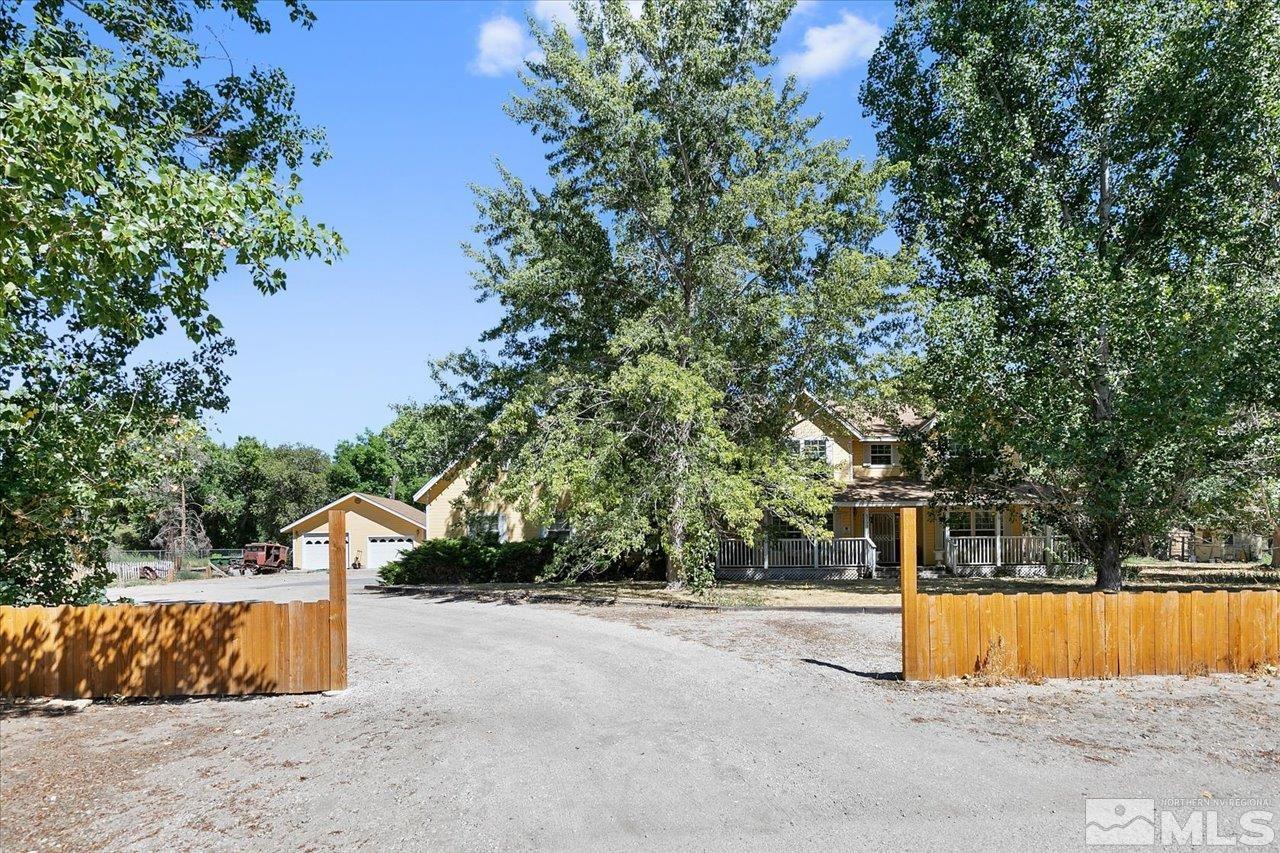 5790 Hooper Place Fallon, NV 89406 - Photo 16 of 39 a view of swimming pool with a trees