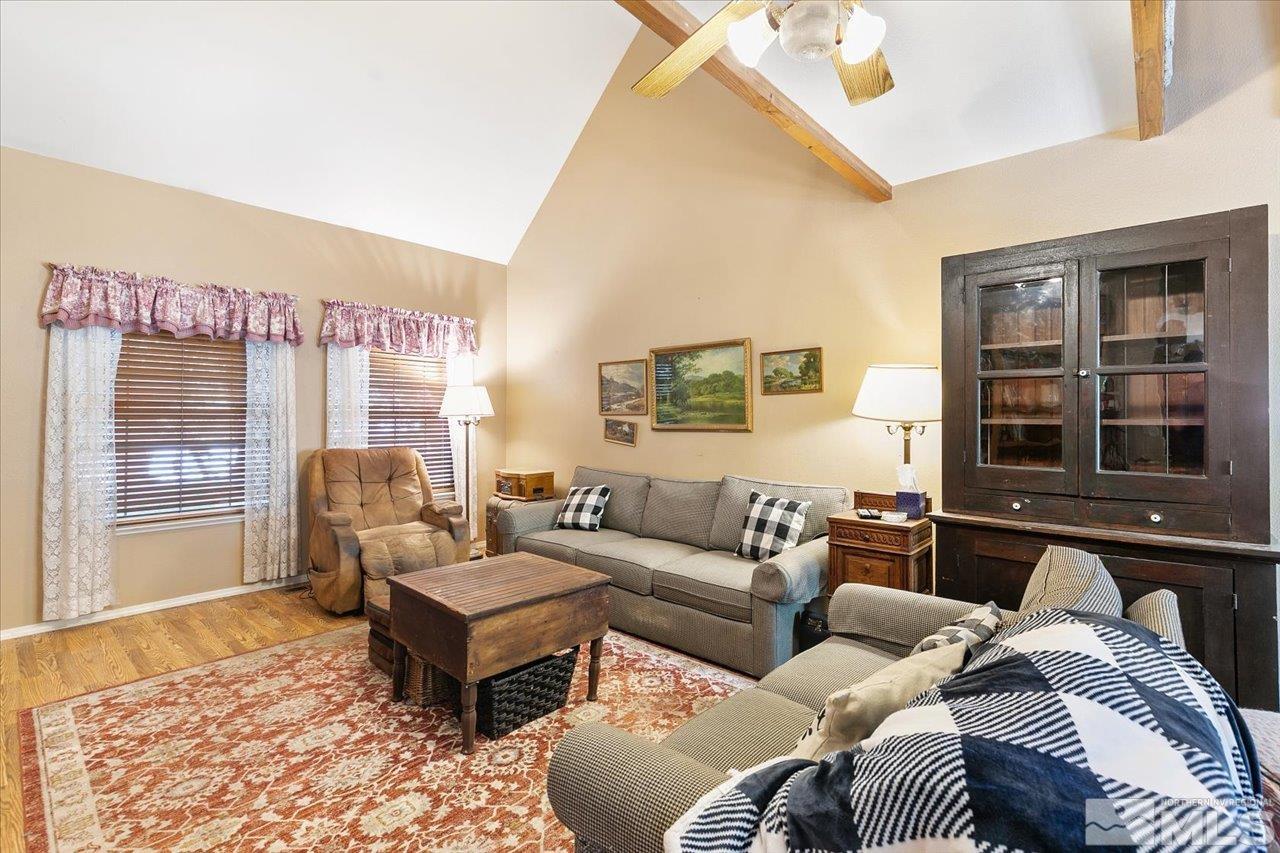 5790 Hooper Place Fallon, NV 89406 - Photo 24 of 39 a living room with furniture and a window