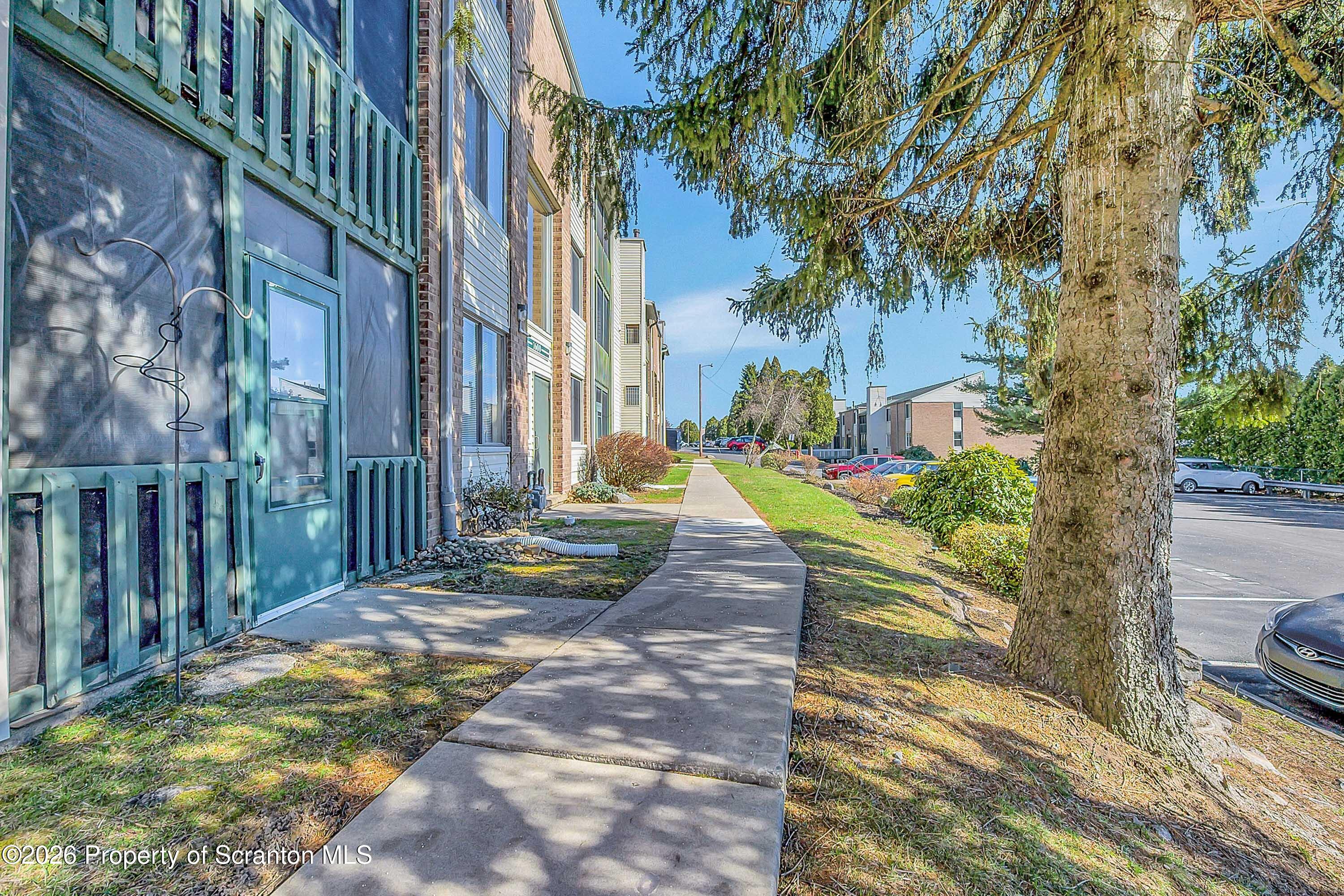 1603 Summit Pointe Scranton, PA 18508 - Photo 2 of 28 Front