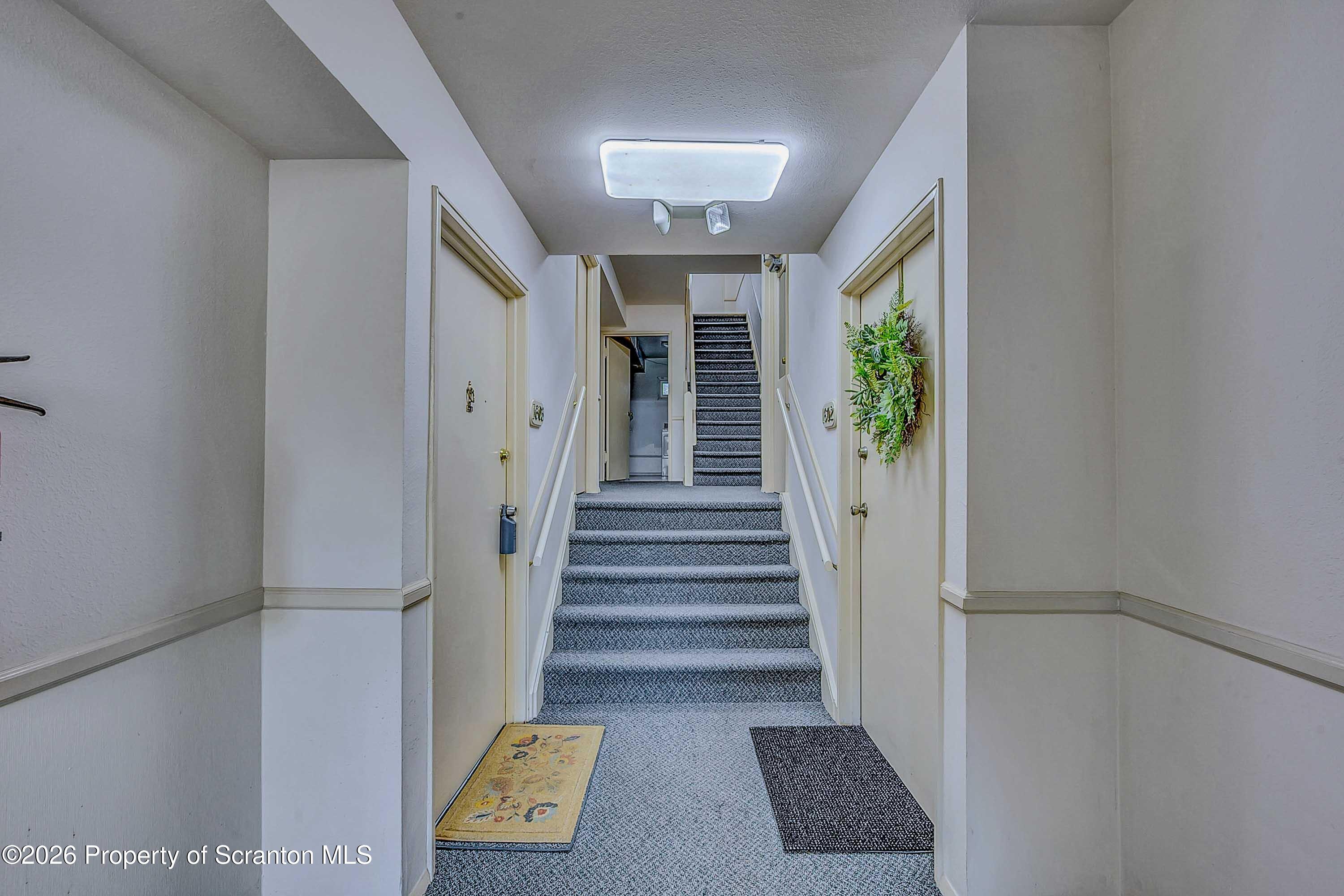 1603 Summit Pointe Scranton, PA 18508 - Photo 4 of 28 Entry Hall