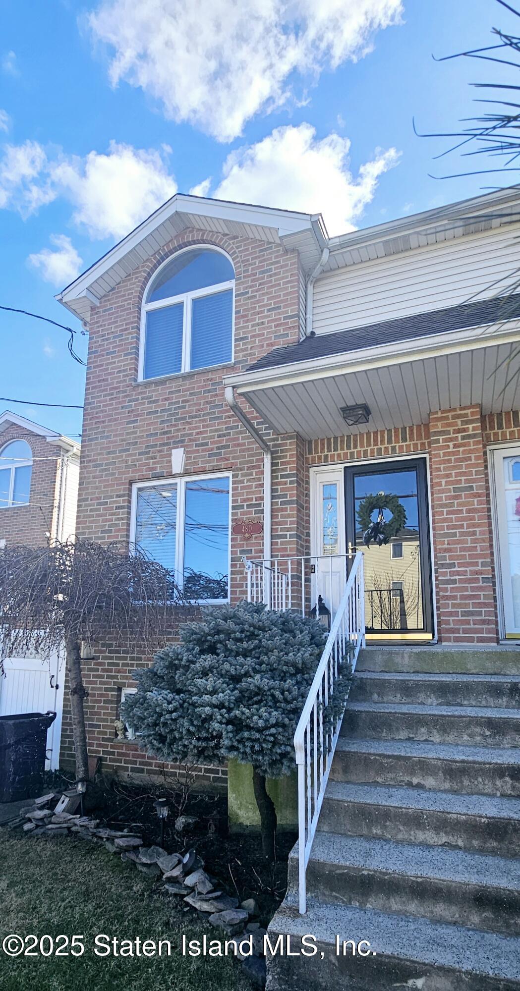 480 Riga Street Staten Island, NY 10306 - Photo 1 of 24 outside