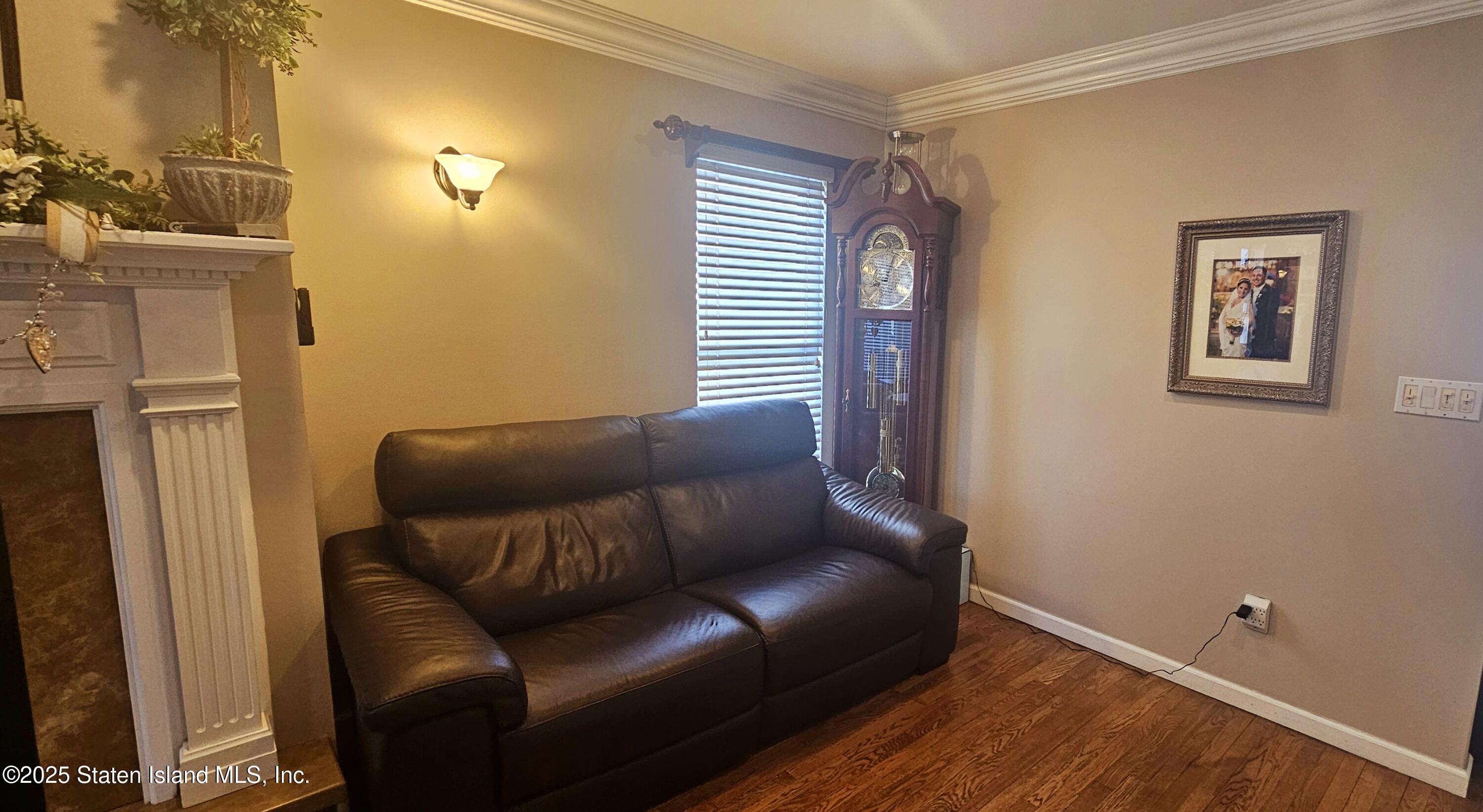 480 Riga Street Staten Island, NY 10306 - Photo 5 of 24 20250201_120533