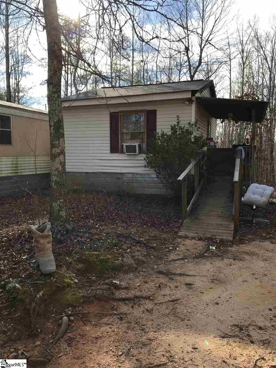 19 Camp Road Travelers Rest, SC 29690 - Photo 4 of 12