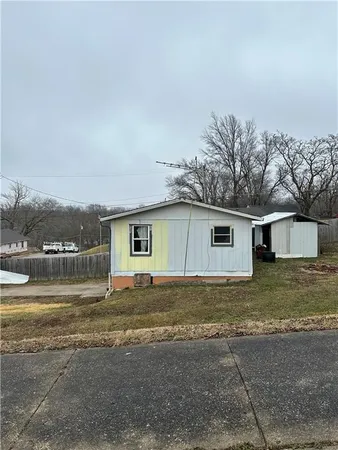 $60,000 | 1020 Forest Avenue, Atchison, KS 66002