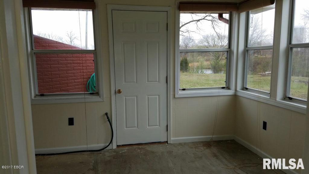 8825 Seavers Road Iuka, IL 62849 - Photo 20 of 26