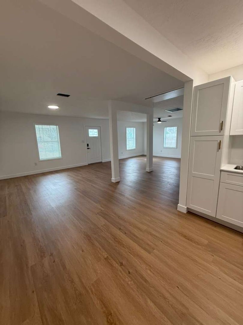 133 Pomeroy Street Pasadena, TX 77506 - Photo 2 of 11