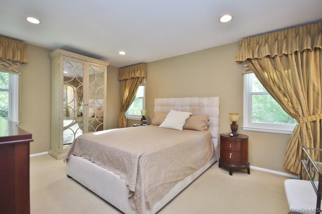 74 Hungerford Road Briarcliff Manor, NY 10510 - Photo 12 of 33