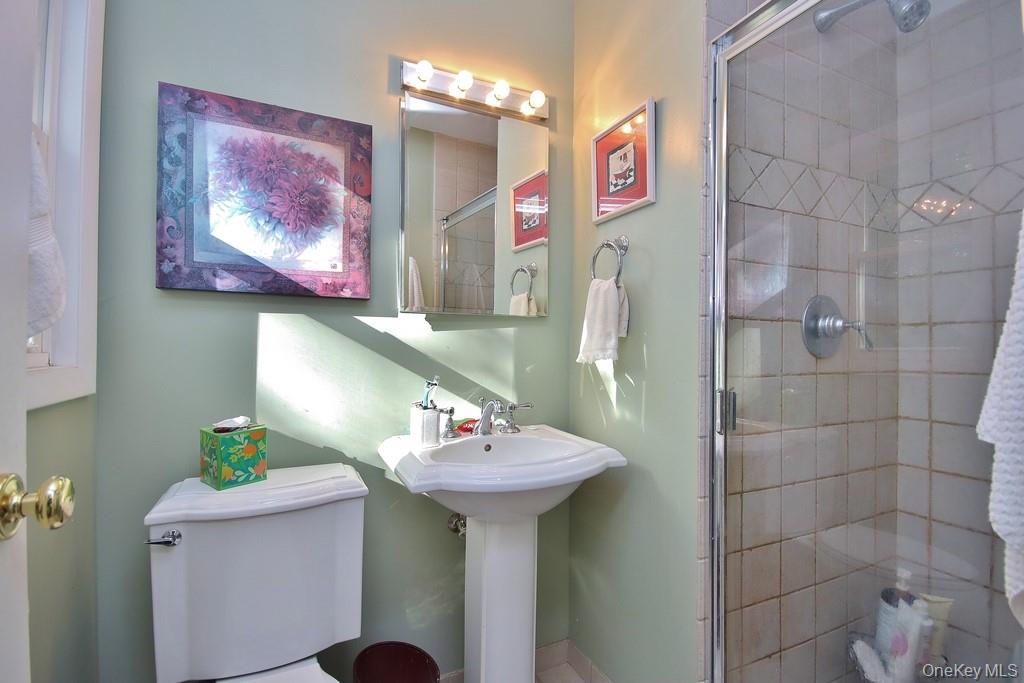 74 Hungerford Road Briarcliff Manor, NY 10510 - Photo 14 of 33
