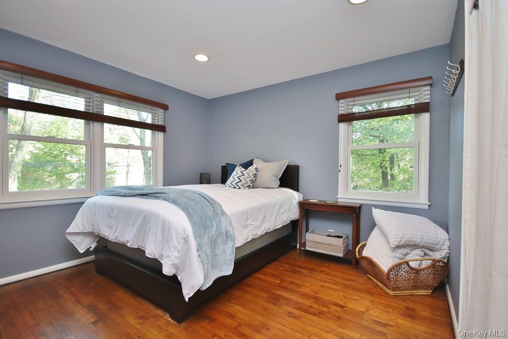 74 Hungerford Road Briarcliff Manor, NY 10510 - Photo 15 of 33