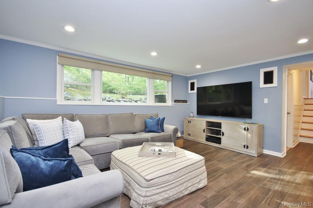 74 Hungerford Road Briarcliff Manor, NY 10510 - Photo 19 of 33