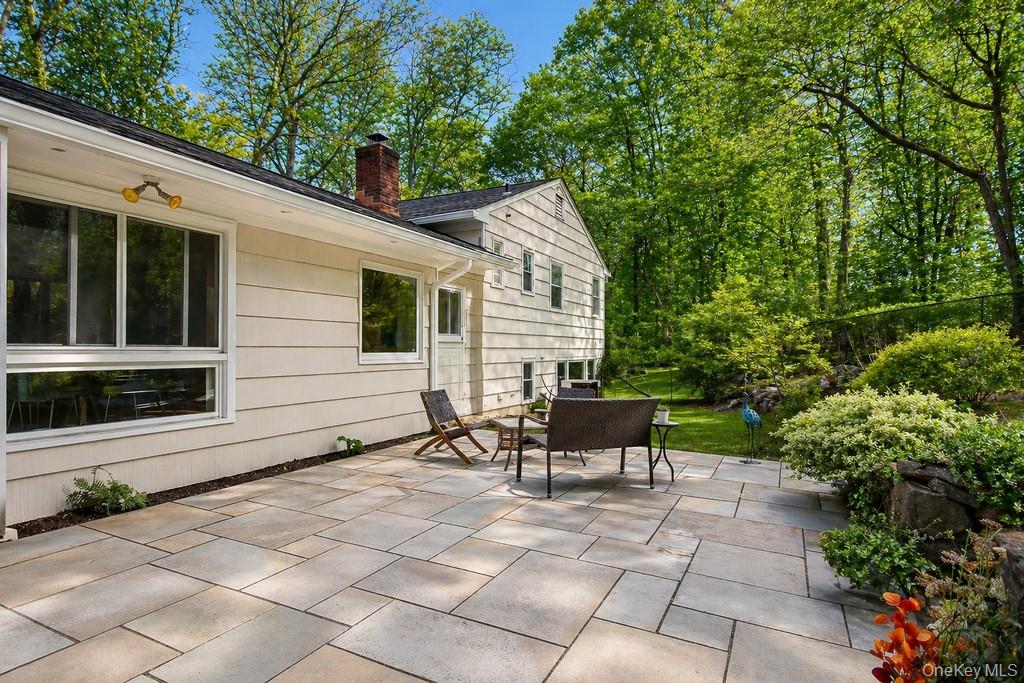 74 Hungerford Road Briarcliff Manor, NY 10510 - Photo 26 of 33