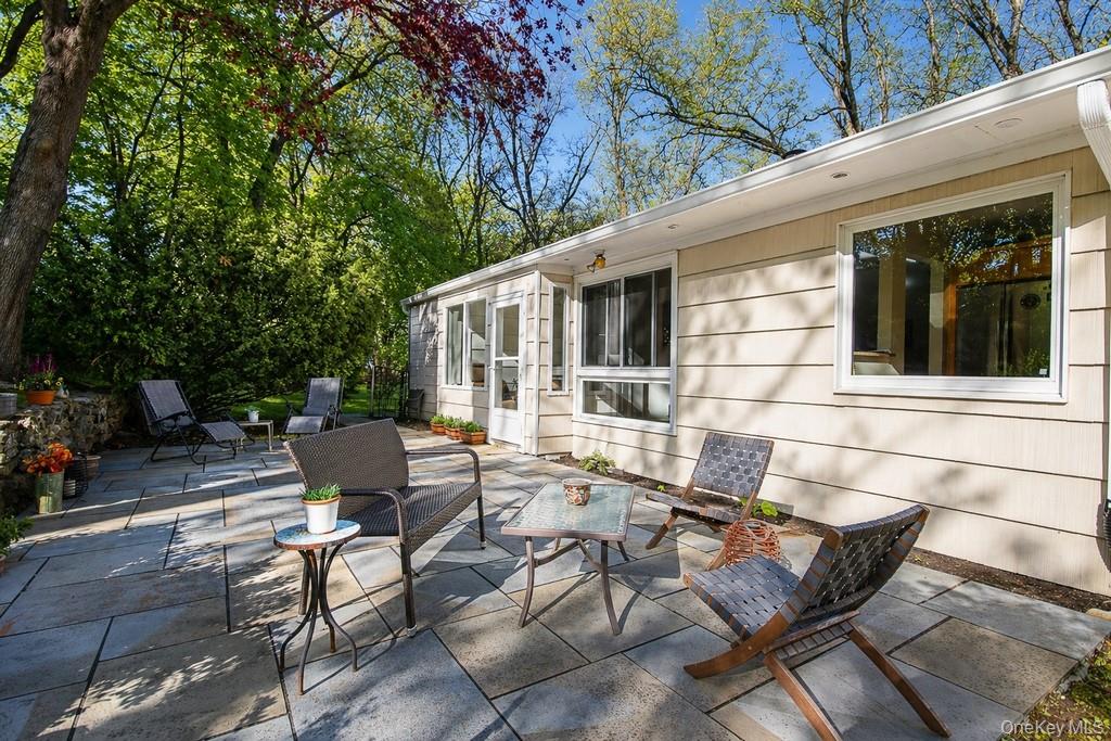 74 Hungerford Road Briarcliff Manor, NY 10510 - Photo 27 of 33