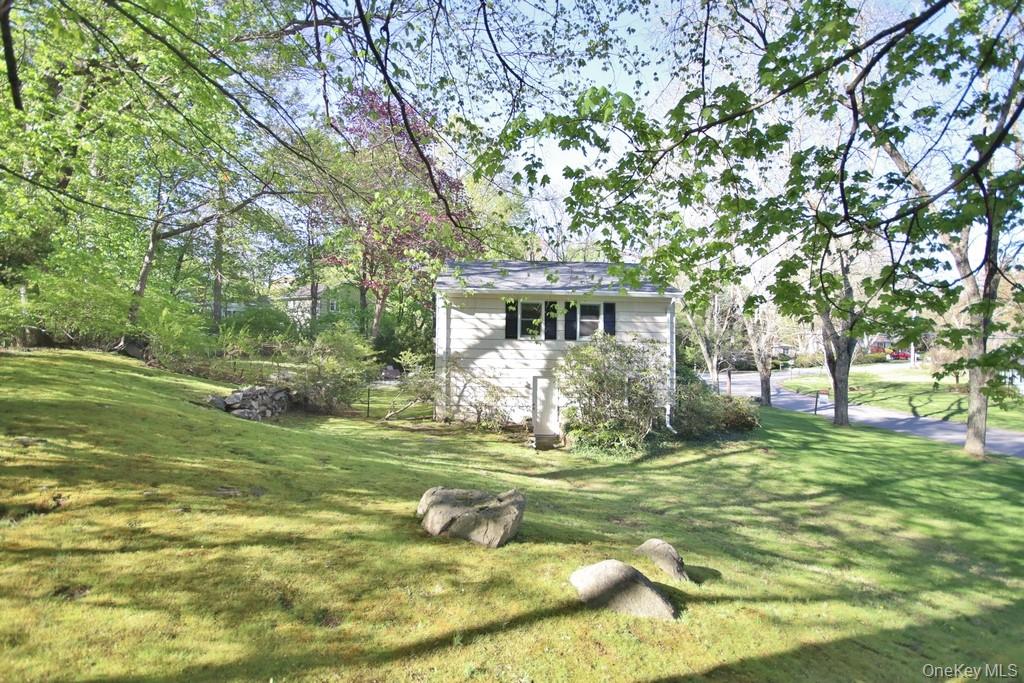 74 Hungerford Road Briarcliff Manor, NY 10510 - Photo 29 of 33