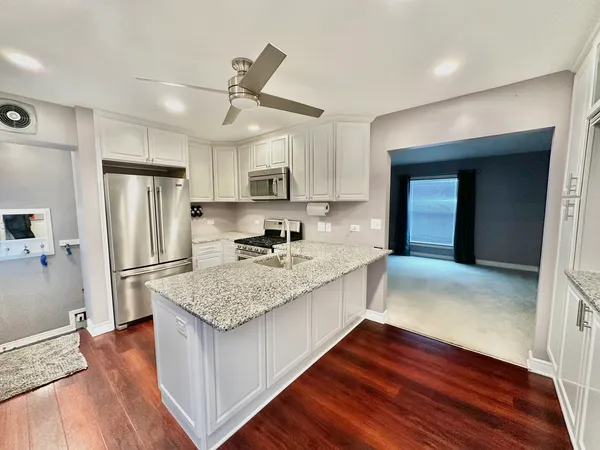 $388,500 | 1636 Manchester Avenue, Westchester, IL 60154