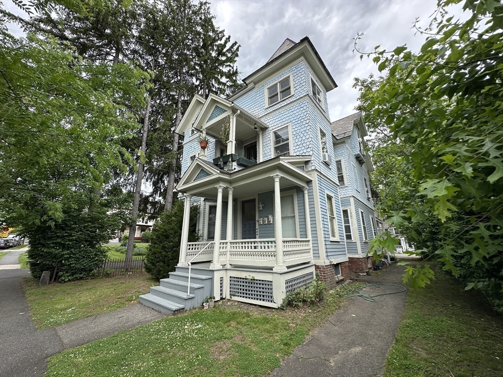 19 Trumbull Road Northampton, MA 01060 - Photo 2 of 23