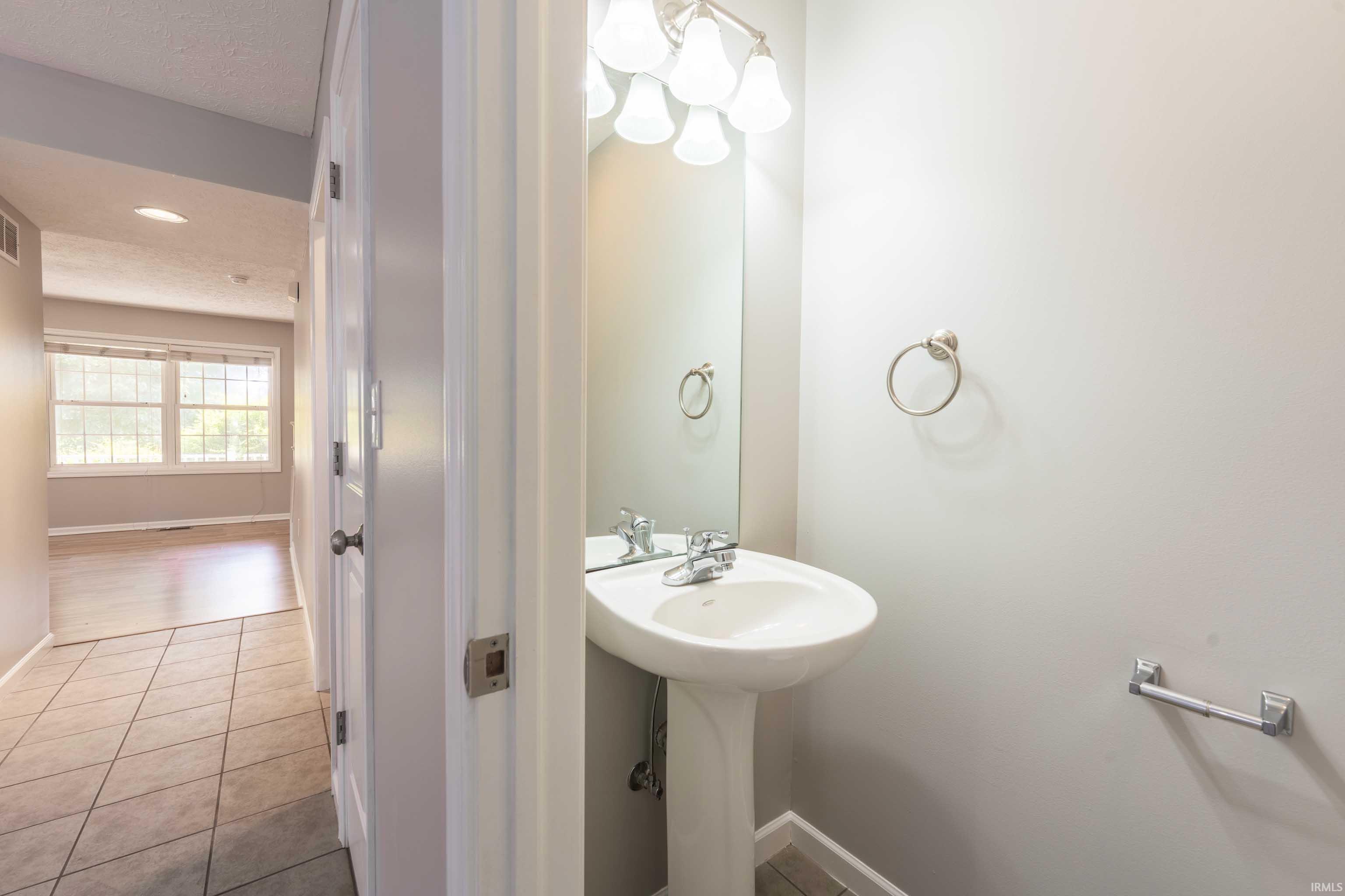 2575 South Addisyn Lane Bloomington, IN 47403 - Photo 13 of 33