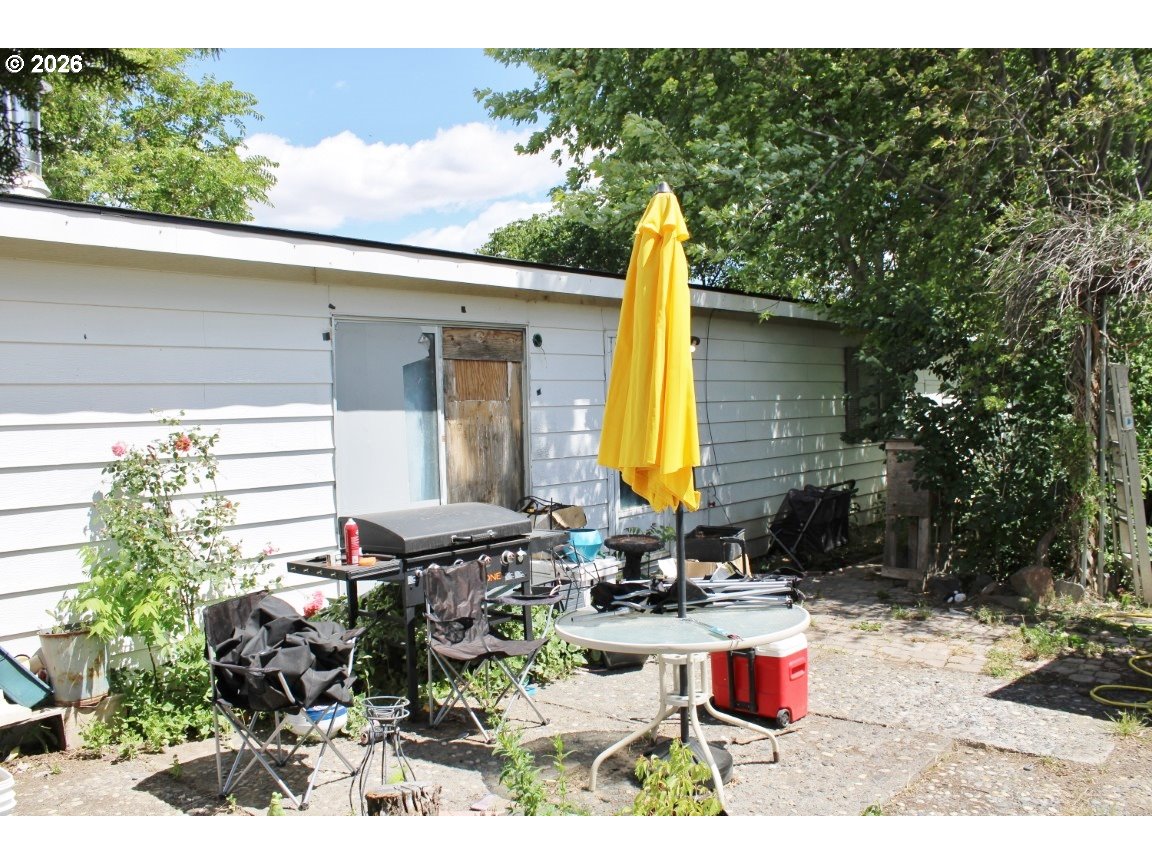 70822 Southwest Douglas Drive Pendleton, OR 97801 - Photo 2 of 7