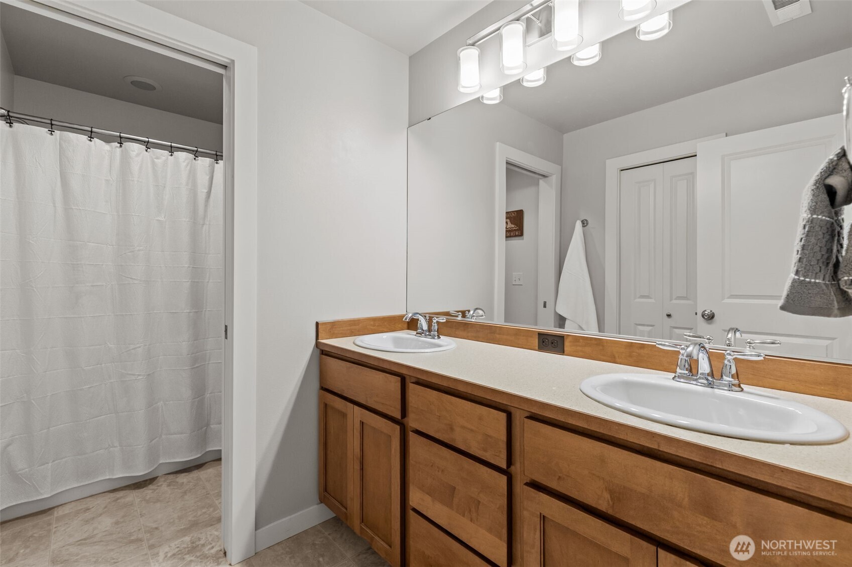 33303 Northeast 42nd Street Carnation, WA 98014 - Photo 34 of 40