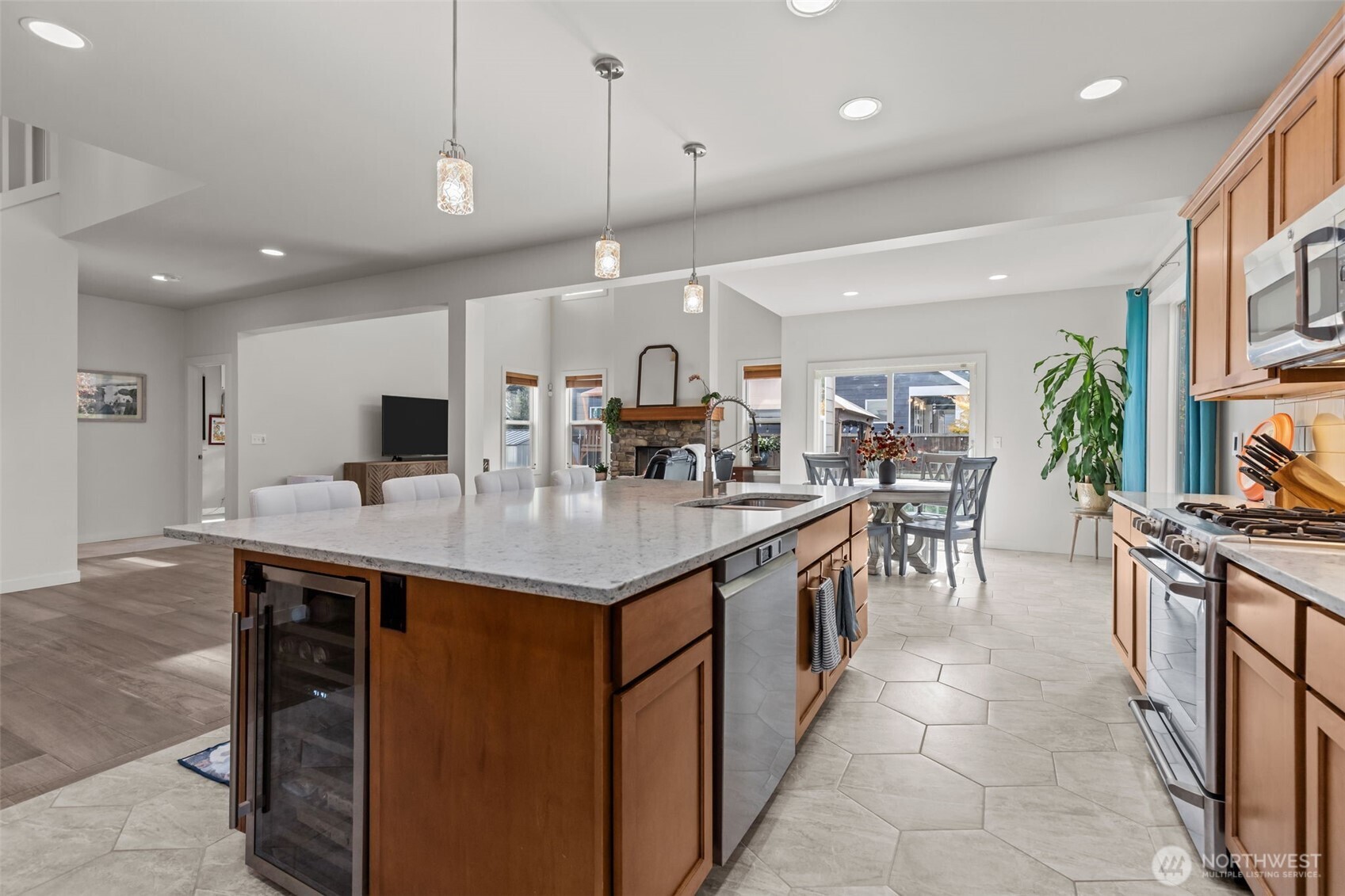 33303 Northeast 42nd Street Carnation, WA 98014 - Photo 4 of 40