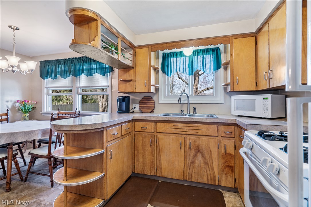 5992 Keller Road Akron, OH 44319 - Photo 14 of 31 Gallery Image 14