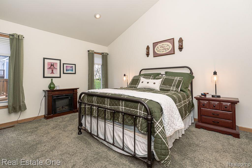 3208 Fairgrove Terrace Rochester Hills, MI 48309 - Photo 9 of 21