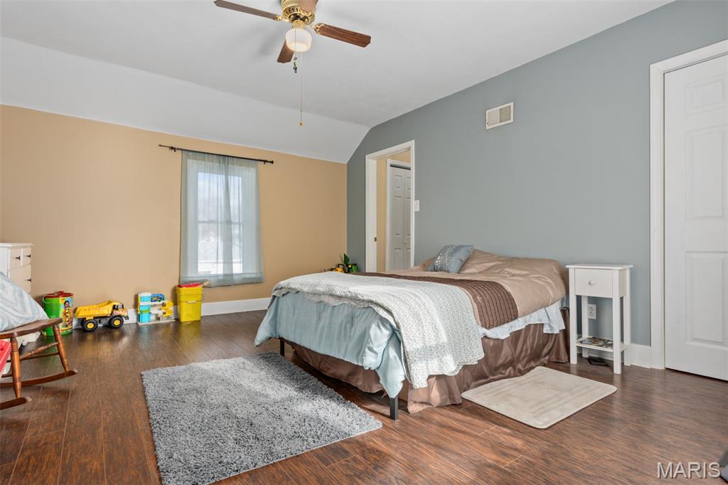 306 East Putnam Street Mount Olive, IL 62069 - Photo 18 of 30