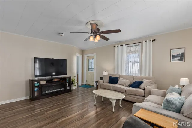 $237,500 | 306 East Putnam Street, Mount Olive, IL 62069